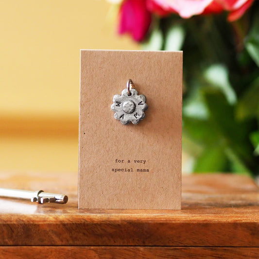 'Mama' Flower Keyring Charm