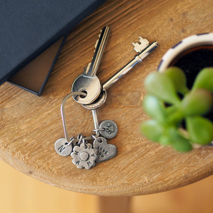 Personalised 'Mama' Flower Charms Keyring