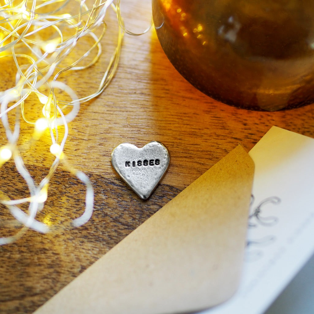 Christmas 'Kisses' Token Card