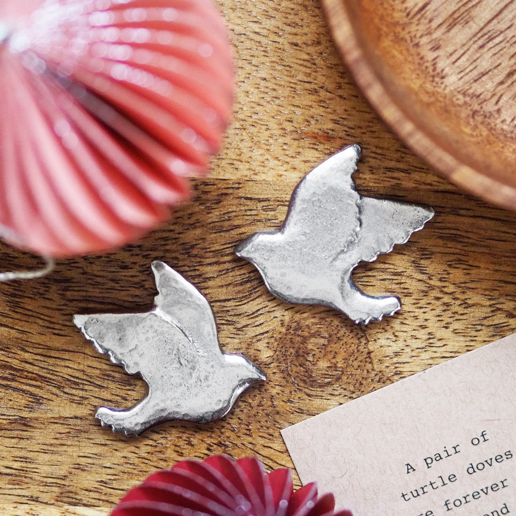 Two Turtle Doves Friendship Pocket Token Set – Kutuu